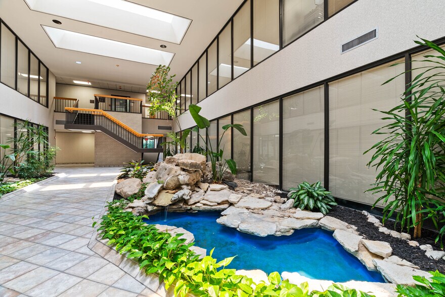 More Photos Of 4444 Corona Dr, Corpus Christi Office For Lease