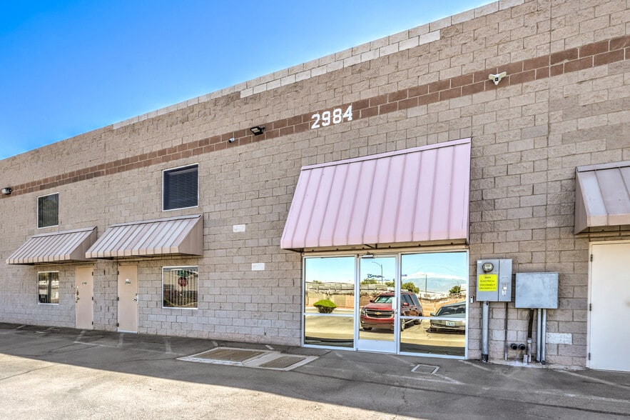 More Photos Of 2984 Marco St, Las Vegas Light Manufacturing For Sale