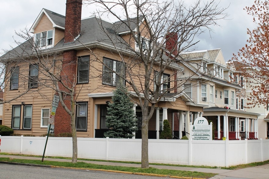 More Photos Of 177 Livingston Ave, New Brunswick Loft Creative Space For Lease