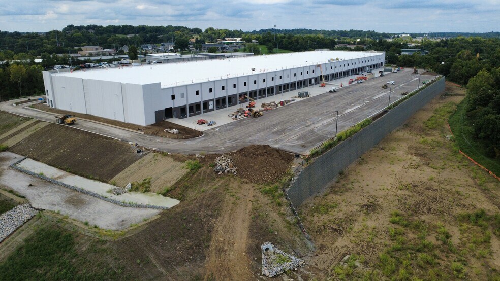 More Photos Of 3600 Central Pike, Hermitage Warehouse For Lease