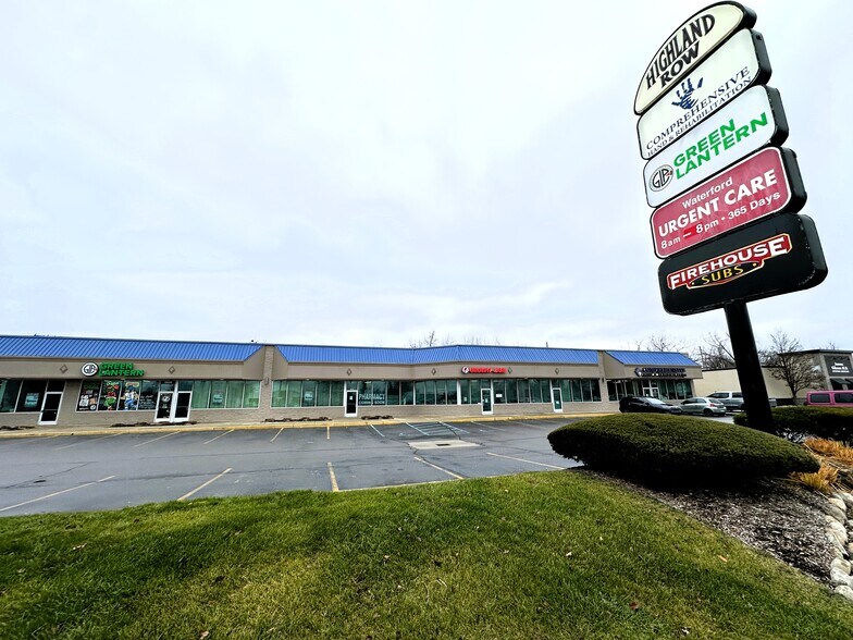 More Photos Of 5790-5832 Highland Rd, Waterford Storefront Retail Office For Lease