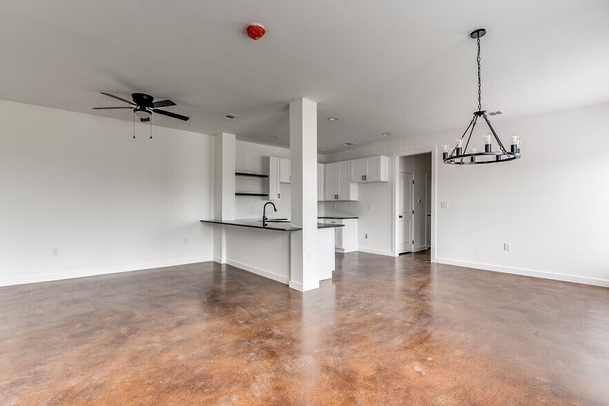 More Photos Of 1020 Burnett blvd, Alvarado Apartments For Sale