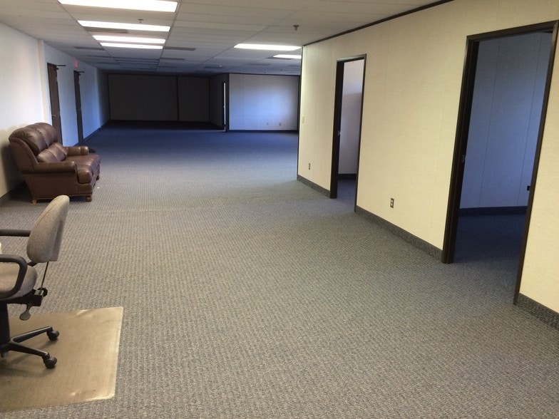 More Photos Of 123 W Nye Ln, Carson City Medical For Lease