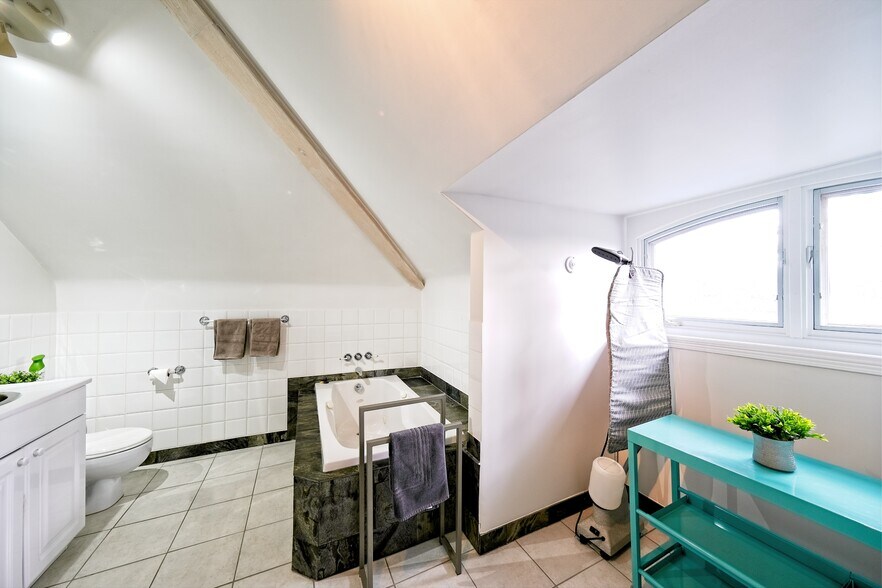 More Photos Of 59 High Park Blvd, Toronto Multifamily For Sale