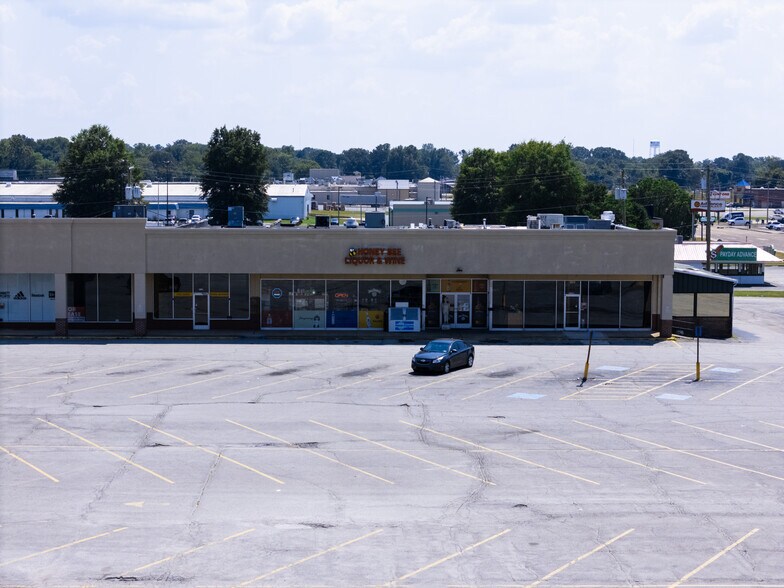 More Photos Of 2210 N Central Ave, Humboldt Unknown For Lease