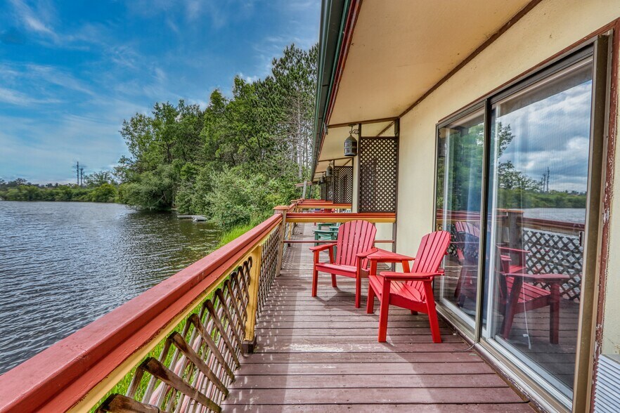 More Photos Of 10429 State Road 27, Hayward Hotel For Sale