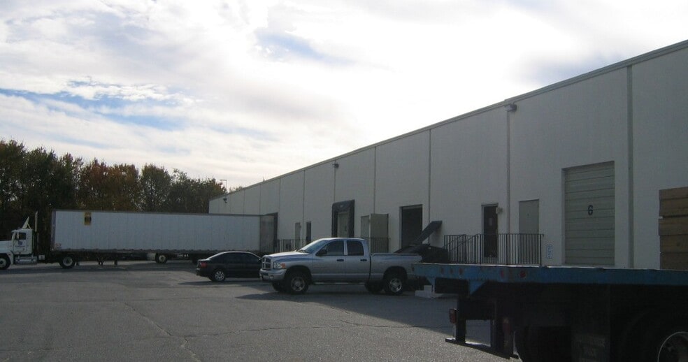 More Photos Of 125 Flanders Rd, Westborough Warehouse For Lease