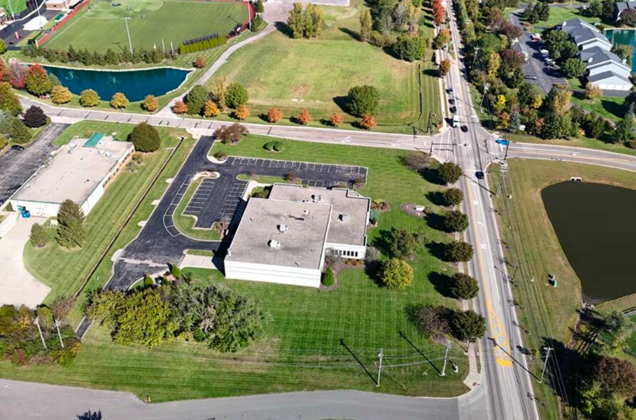 More Photos Of 6037 Commerce Ct, Mason Warehouse For Lease