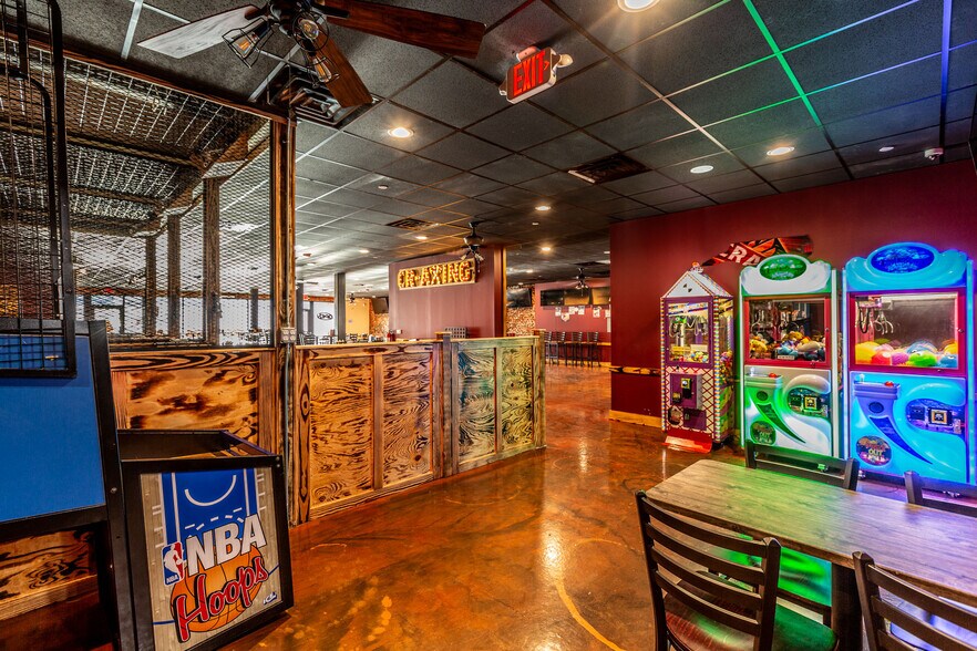 More Photos Of 222 S Railroad Ave, Kings Mountain Storefront Retail Residential For Sale