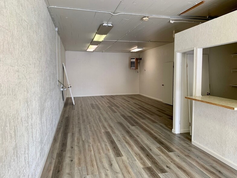 More Photos Of 211 Pine St, Kelso Apartments For Lease