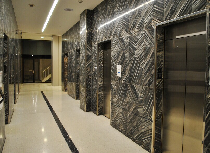 More Photos Of 1300 E 9th St, Cleveland Office For Lease