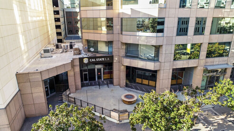 More Photos Of 801 S Grand Ave, Los Angeles Office For Lease