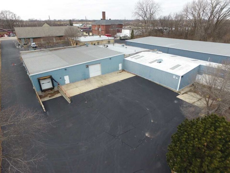 More Photos Of 3737 Douglas Ave, Racine Manufacturing For Lease