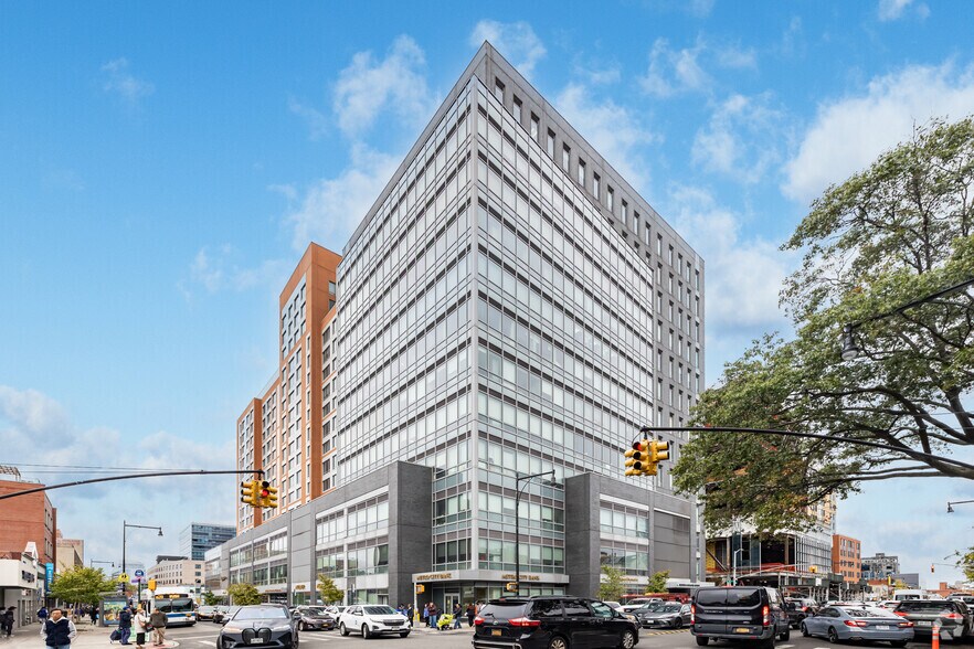 More Photos Of 38-08 Union St, Flushing Office Residential For Lease