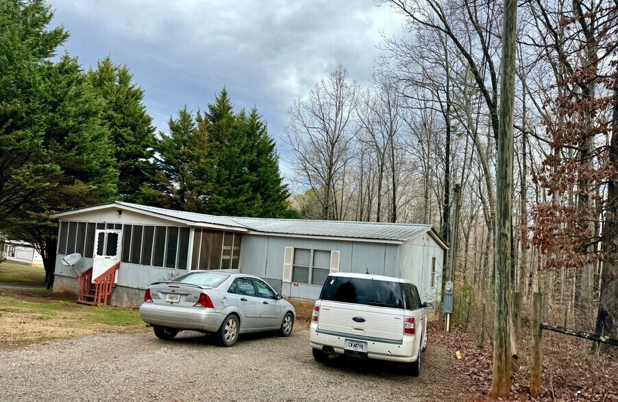 More Photos Of 170 Dogwood Ext, Toccoa Manufactured Housing Mobile Home Park For Sale