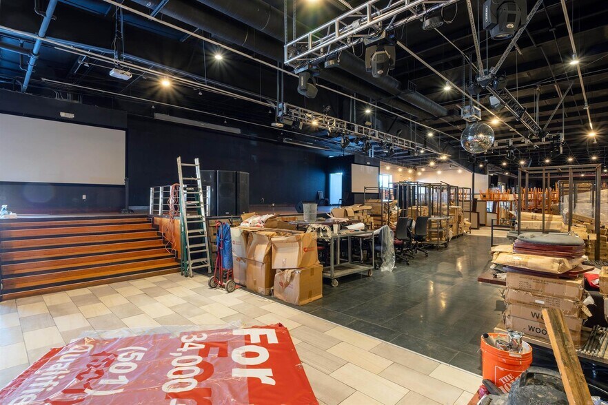 More Photos Of 8624 I 30, Little Rock Restaurant For Sale