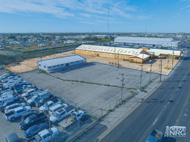 More Photos Of 1510 E 2nd St, Odessa Manufacturing For Lease