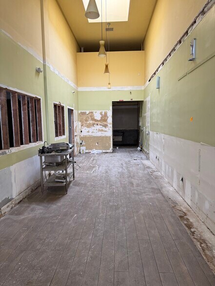 More Photos Of 311 S Ellsworth Ave, San Mateo Storefront For Lease