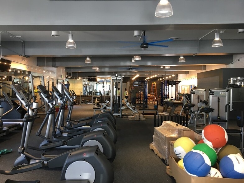 More Photos Of 1526 Webster St, Alameda Health Club For Sale