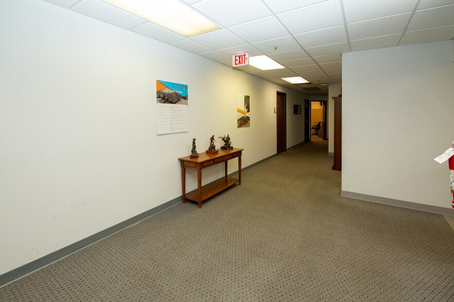 More Photos Of 4003 Out Look Dr, Hurricane Office For Sale