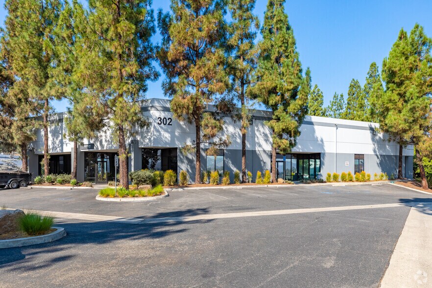 More Photos Of 302 Enterprise St, Escondido Unknown For Lease