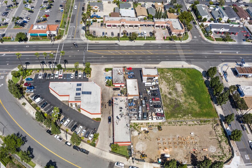 More Photos Of , Santa Ana General Retail For Sale