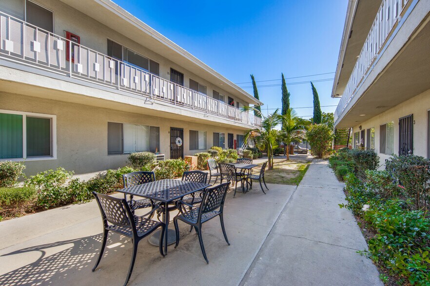 More Photos Of 14521 Clark St, Baldwin Park Apartments For Sale