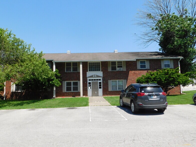 More Photos Of 100 Walnut Tree Dr, Salem Apartments For Sale