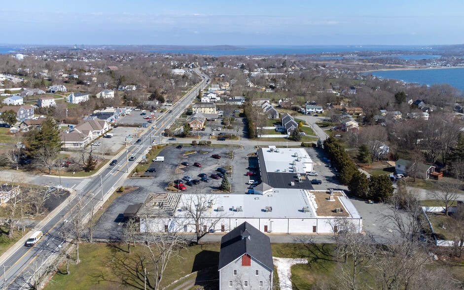 More Photos Of 3001 E Main Rd, Portsmouth Unknown For Lease