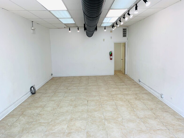 More Photos Of 3512 W 26th St, Chicago Storefront For Lease