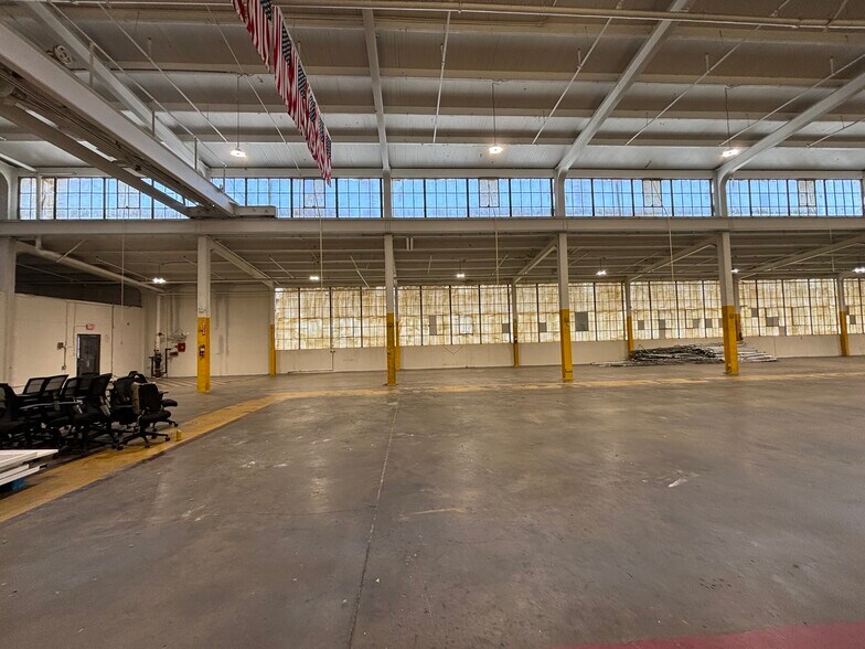 More Photos Of 3850 Santa Fe Ave, Vernon Manufacturing For Lease