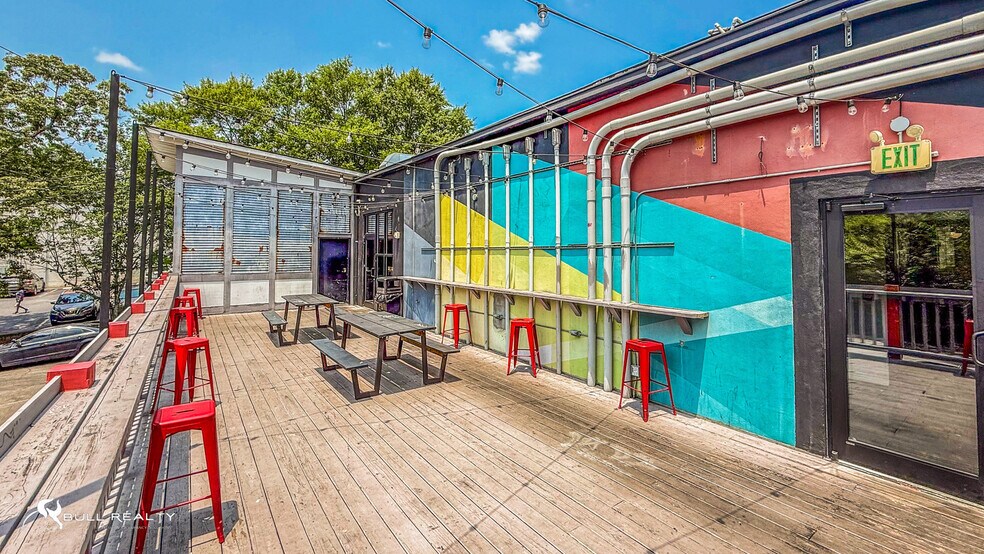 More Photos Of 1245 Glenwood Ave SE, Atlanta Restaurant For Sale