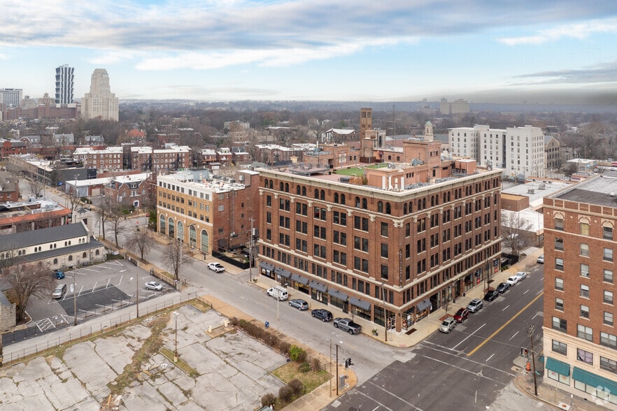 More Photos Of 625 N Euclid Ave, Saint Louis Apartments For Lease