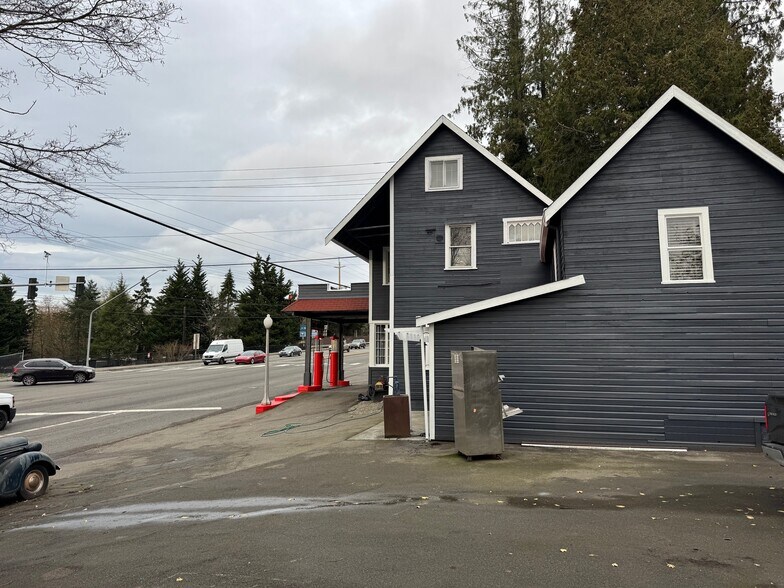 More Photos Of 16401 Highway 99, Lynnwood Storefront Retail Office For Lease