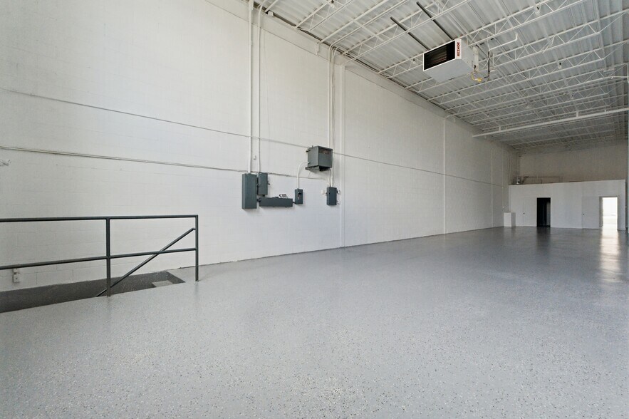 More Photos Of 397 Humberline Dr, Toronto Warehouse For Sale