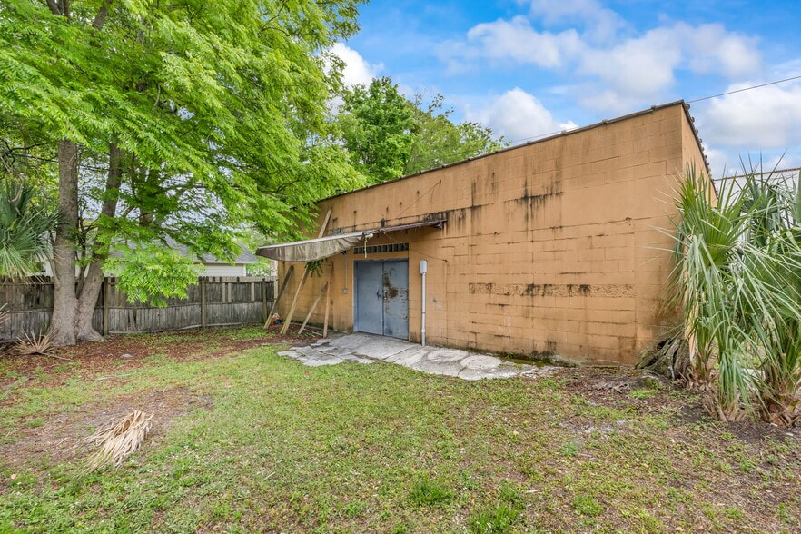 More Photos Of 1425 Walnut St, Jacksonville Freestanding For Sale