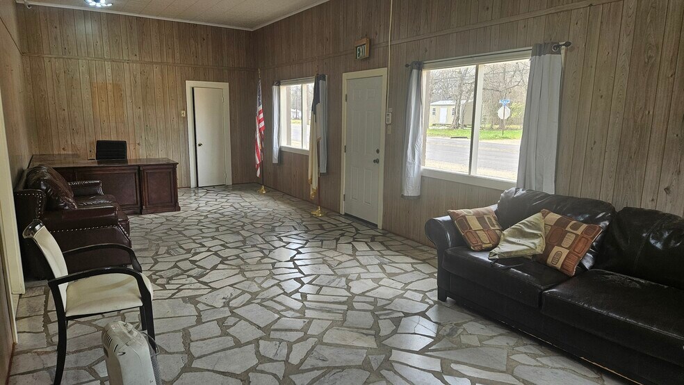 More Photos Of 2630 Desiard St, Monroe Storefront Retail Office For Sale