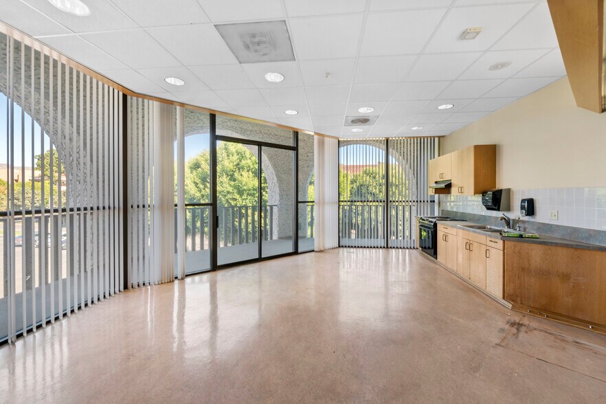 More Photos Of 300 S Mills Rd, Ventura Bank For Lease