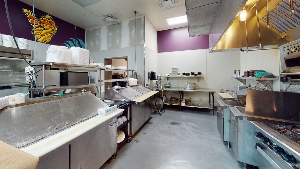 More Photos Of 117 12th St, Columbus Restaurant For Sale