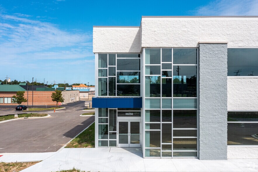 More Photos Of 49250 West Rd, Wixom Showroom For Sale