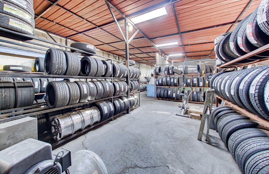 More Photos Of 1860 N Hacienda Blvd, La Puente Auto Repair For Sale