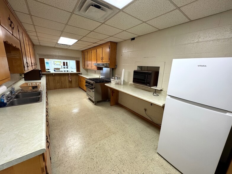 More Photos Of 205 Spalding St, Griffin Religious Facility For Sale