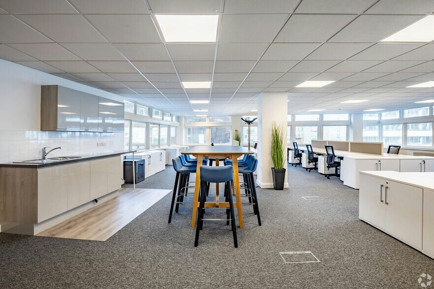 More Photos Of 39 Deansgate, Manchester Office For Lease