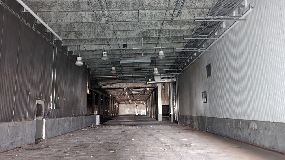 More Photos Of 2226 FM 3183, Plainview Food Processing For Lease