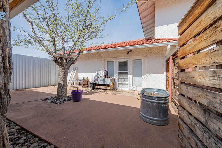 More Photos Of 1400 Sam Houston St, Sweetwater Hospitality For Sale