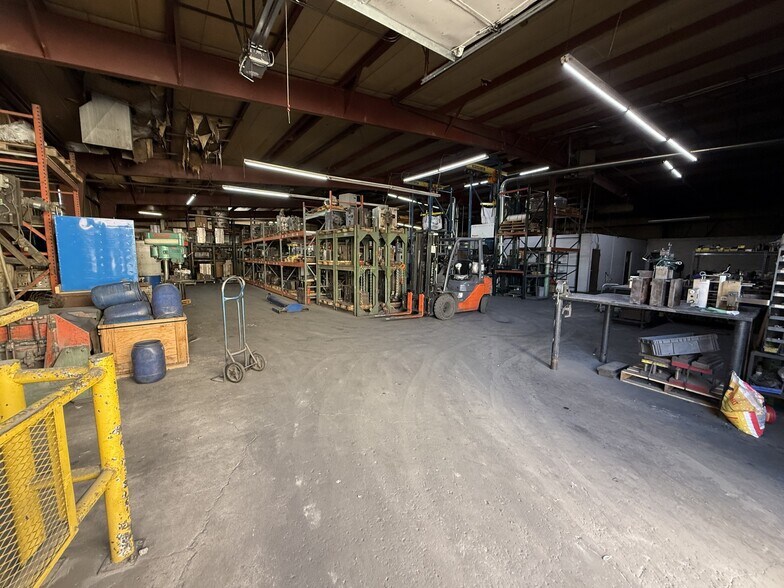 More Photos Of 2050 S Pecos St, Denver Warehouse For Sale