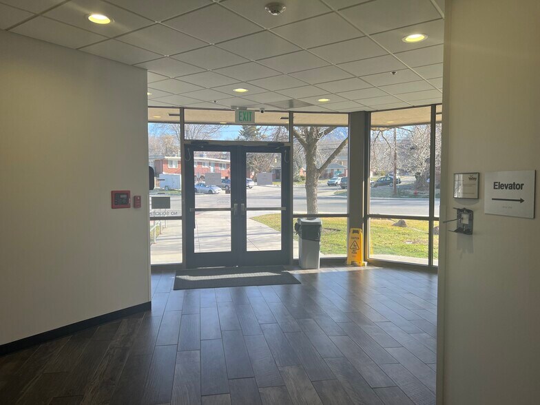 More Photos Of 4460 Highland Dr, Salt Lake City Medical For Lease