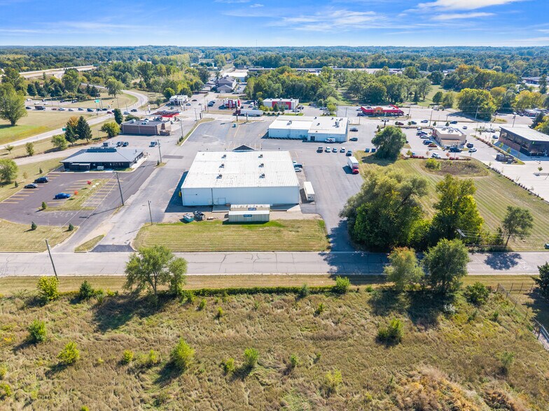 More Photos Of 539-577 E Chicago St, Coldwater Unknown For Lease