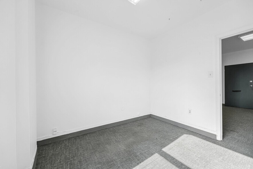 More Photos Of 8113-8115 Fenton St, Silver Spring Office For Lease