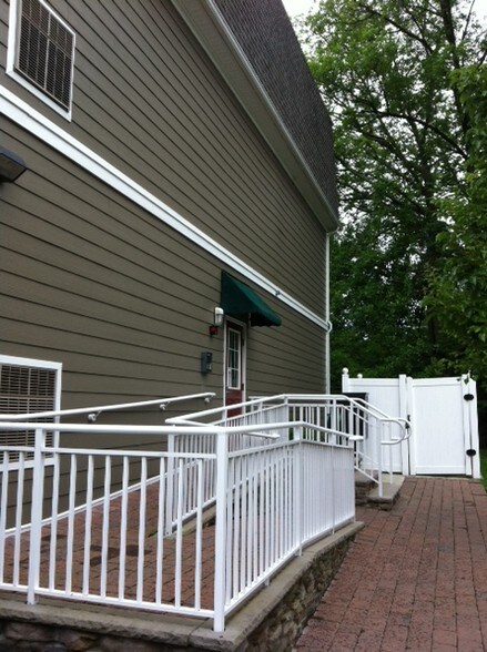 More Photos Of 4 Centennial Ave, Cranford Apartments For Lease